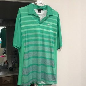 Men’s Large Nike golf polo.